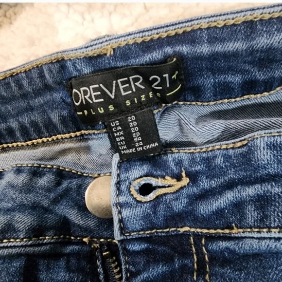 🍂Forever 21 denim distressed skirt 20 - Picture 2 of 3